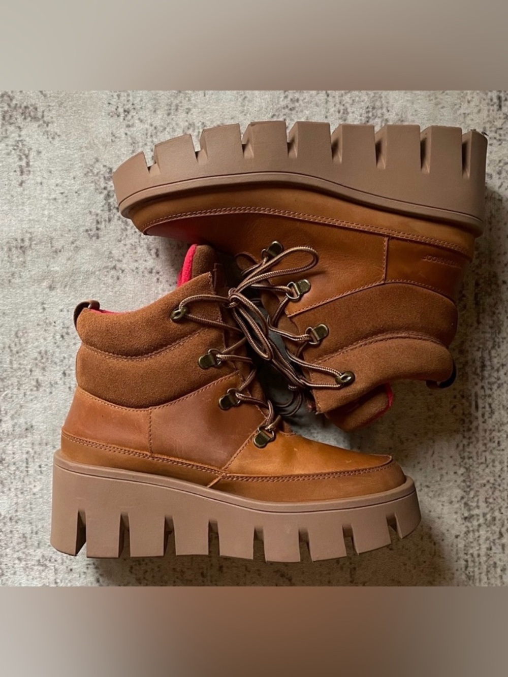 LAST MONTH Cougar Niloa Tan/Brown Lace-Up Platform Hiker Boots waterproof.